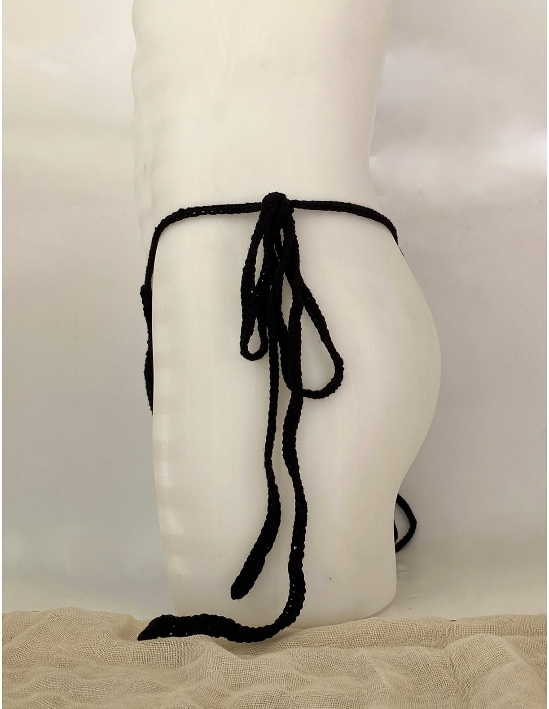 Plexis Wear - Vers String Harness - Black