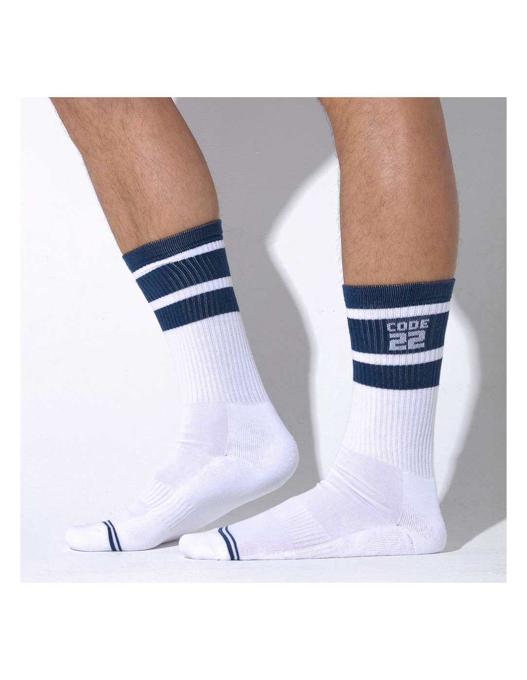 CODE 22 - Essential Crew Socks - White