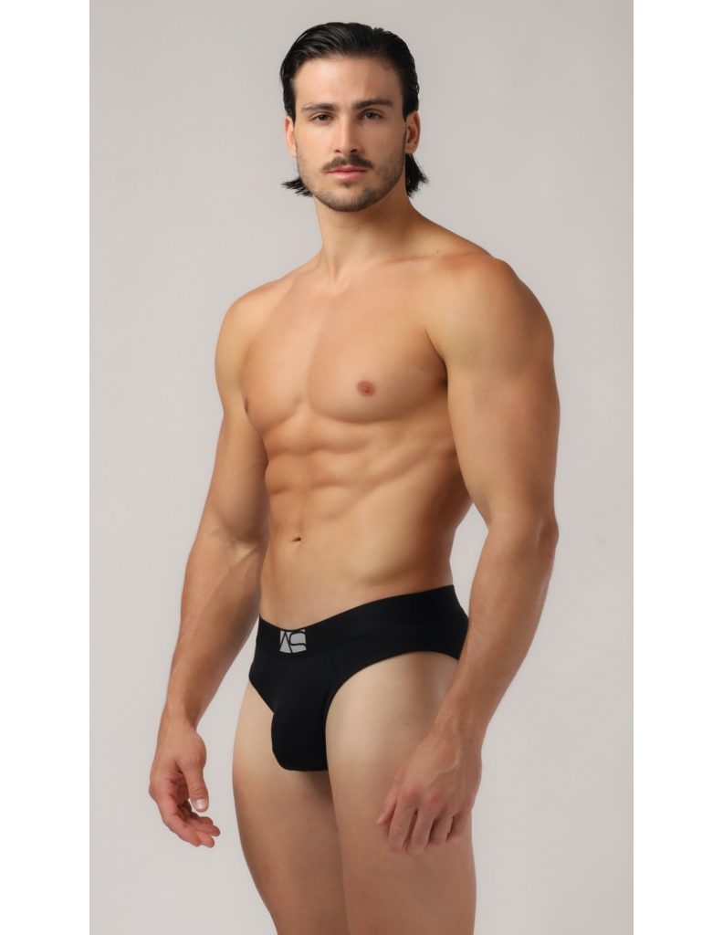 Men and Underwear on X: Read in our magazine today! Real Men In Underwear:  Ben of @fun_boys_88 from Germany in @AdamSmithWear Saltire underwear. See  the first part:   / X