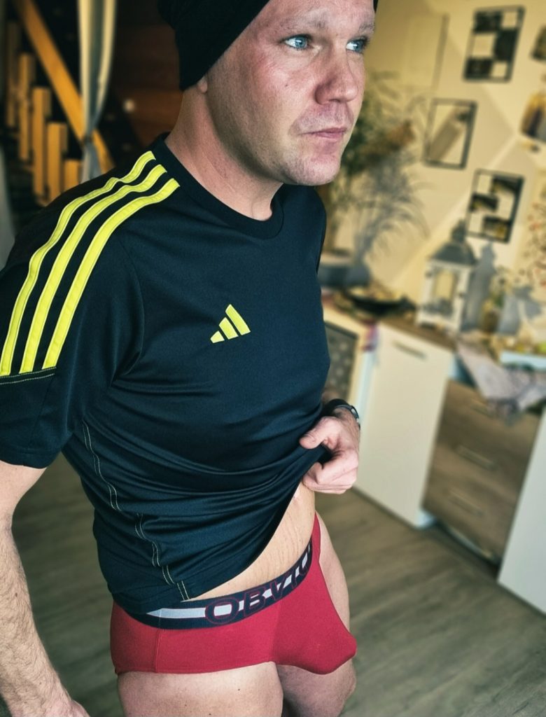Men and Underwear on X: Read in our magazine today! Real Men In Underwear:  Ben of @fun_boys_88 from Germany posing in the latest addition to his  underwear collection, the Neo Mesh Briefs