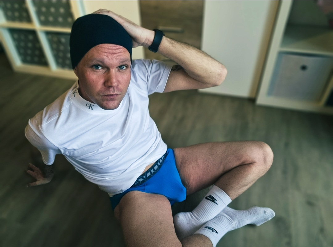 Real men in underwear: Ben in Germany – Obviously Apparel part